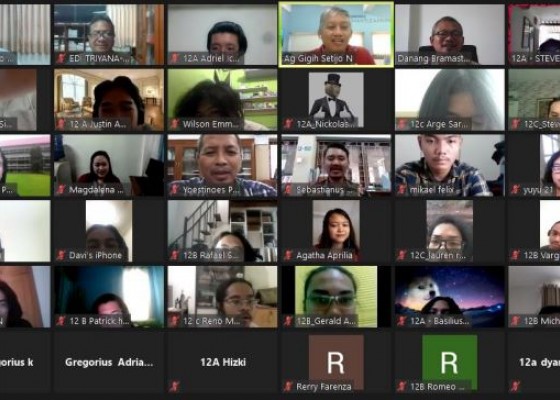 Pelaksanaan Bina Rohani Kelas XII